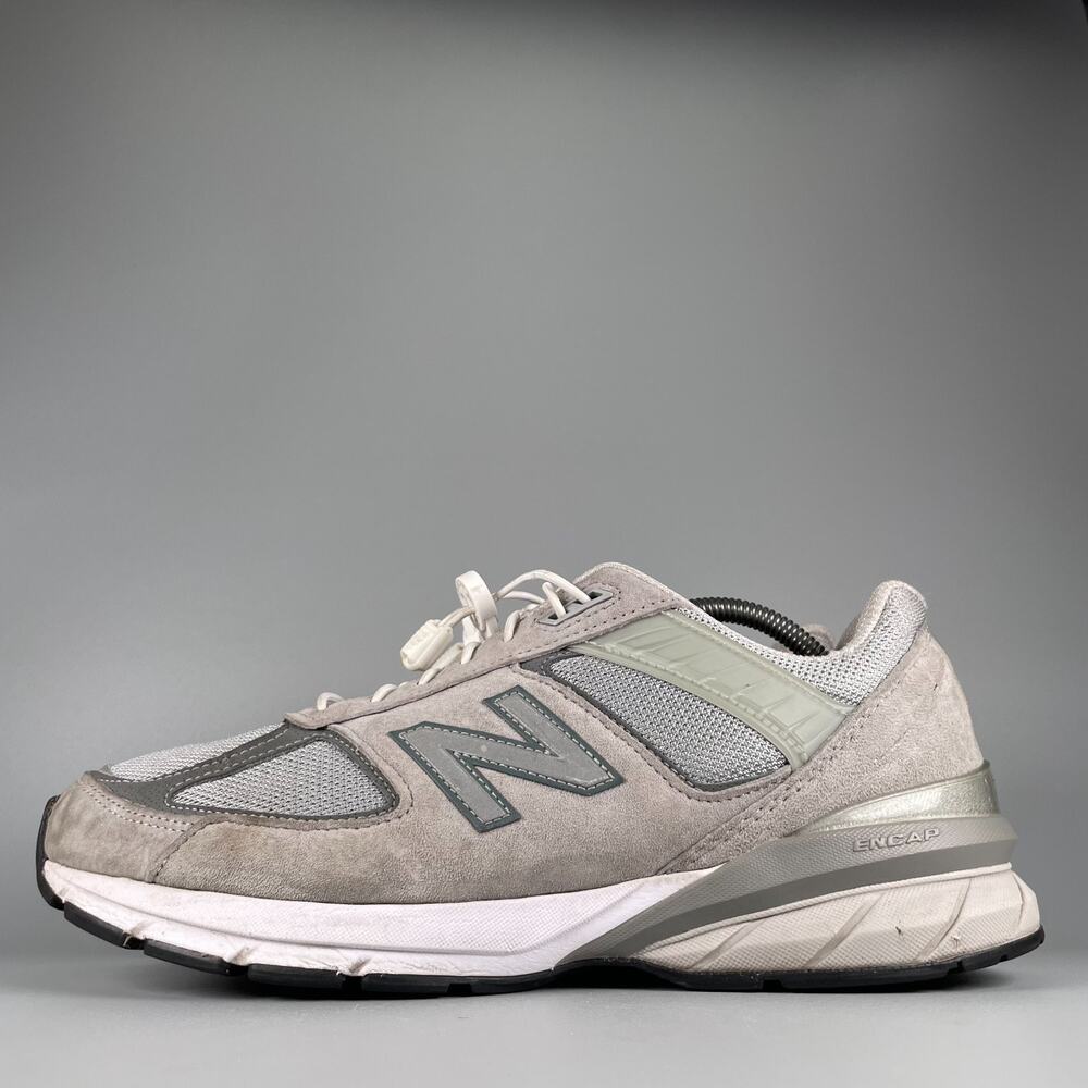 New Balance 990v5 Men's Size 10.5 2E Grey Suede Running Sneakers Casual Shoe EUC